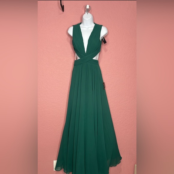 Lulus - Vivid Imagination Emerald Green Cutout Maxi Dress - Picture 5 of 5